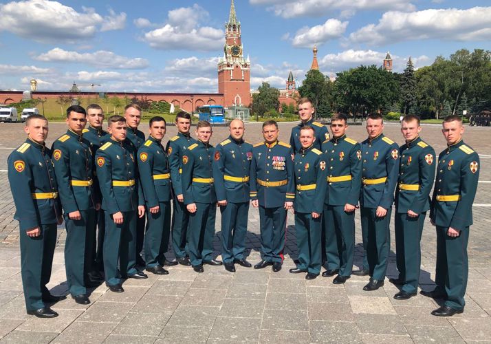 Выпускники Санкт-Петербургского военного ордена Жукова института войск национальной гвардии приняли участие в торжественном приеме в Кремле