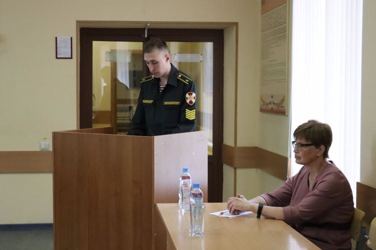 Защита выпускных квалификационных  работ выпускниками факультета военно-политической работы
