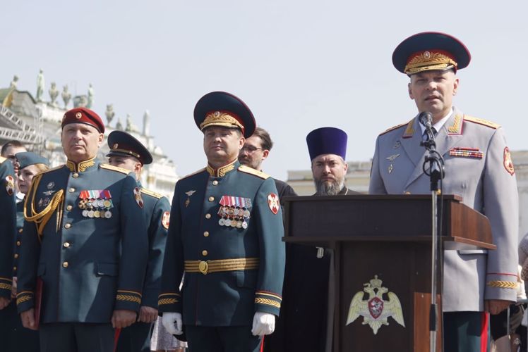 В добрый путь - выпускники!