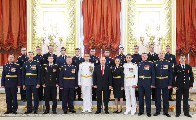 Выпускники Санкт-Петербургского военного ордена Жукова института войск национальной гвардии приняли участие в торжественном приеме в Кремле