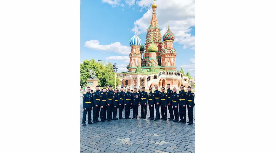 Выпускники Санкт-Петербургского военного ордена Жукова института войск национальной гвардии приняли участие в торжественном приеме в Кремле