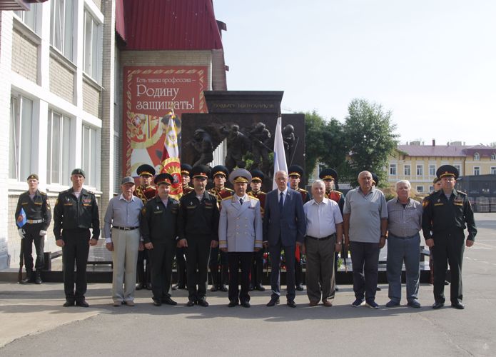 «Погоны лейтенанта - вручены»