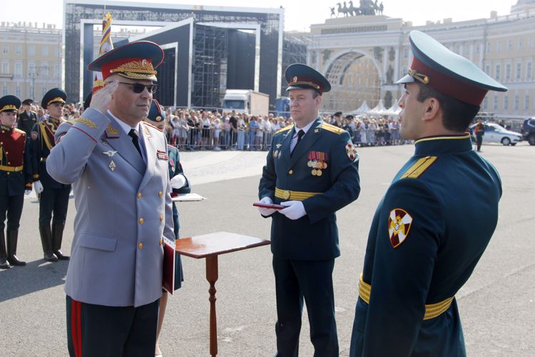 В добрый путь - выпускники!