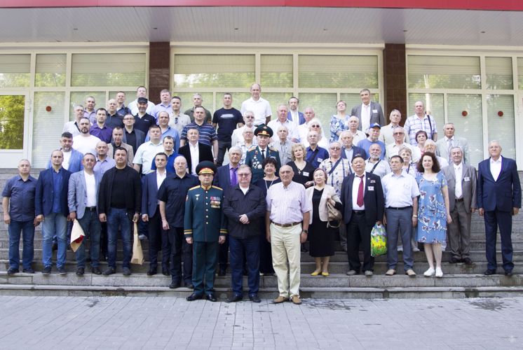 Традициям верны!