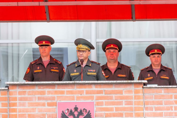 Навстречу к офицерским погонам