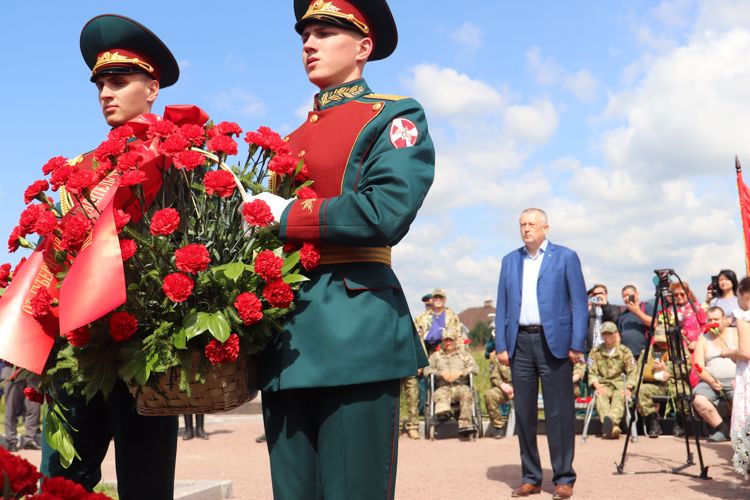 Открытие памятной стелы воинам-забайкальцам на мемориале «Невский пятачок»