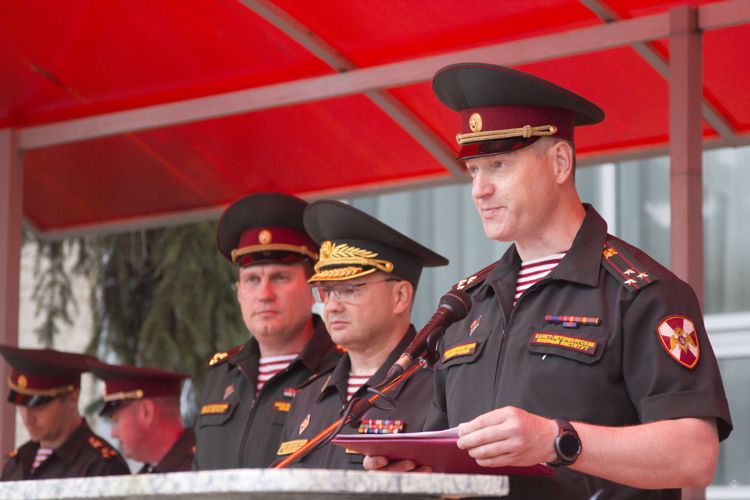 Навстречу к офицерским погонам