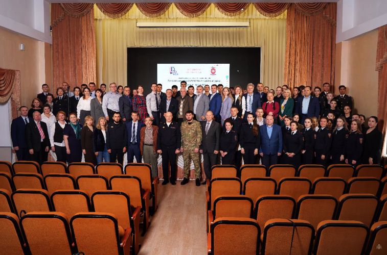 Российская девиантологическая панорама: теория и практика