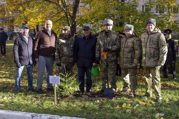 Субботник на территории Госпиталя ветеранов войн
