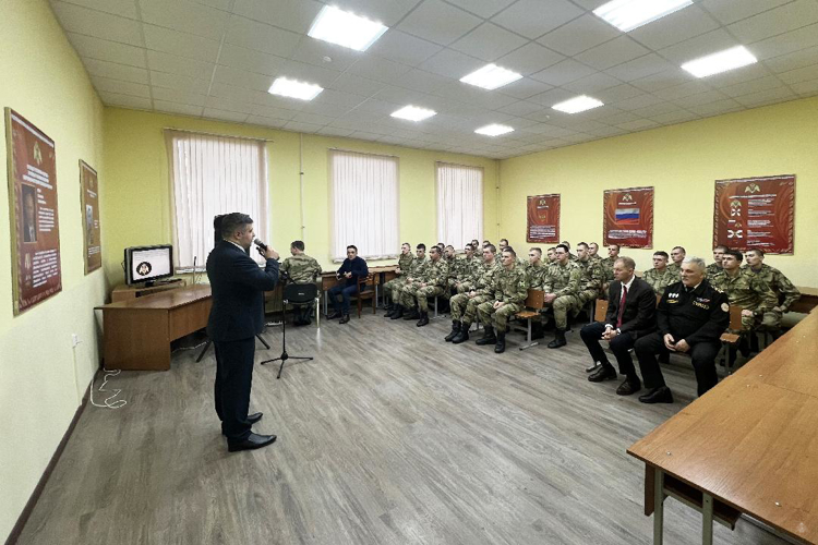 Концерт в военном институте