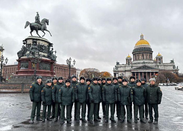 15 и 16 ноября 2023 года в городе Санкт-Петербург кафедрой психологии служебной деятельности факультета (военно-политической работы) проведено практическое занятие «Порядок проведения экскурсии должностными лицами подразделения»