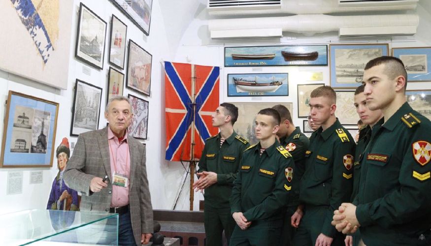 15 и 16 ноября 2023 года в городе Санкт-Петербург кафедрой психологии служебной деятельности факультета (военно-политической работы) проведено практическое занятие «Порядок проведения экскурсии должностными лицами подразделения»