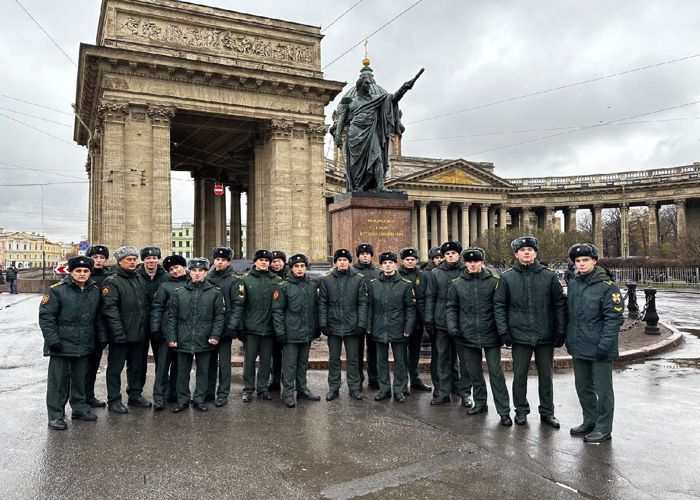 15 и 16 ноября 2023 года в городе Санкт-Петербург кафедрой психологии служебной деятельности факультета (военно-политической работы) проведено практическое занятие «Порядок проведения экскурсии должностными лицами подразделения»