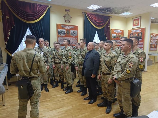 Главное в бою — пример командира