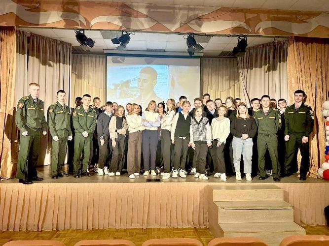 «Урок мужества» будущим защитникам Отечества от настоящих!