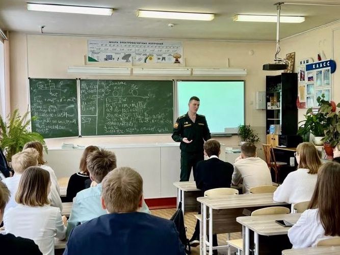 «Урок мужества» будущим защитникам Отечества от настоящих!