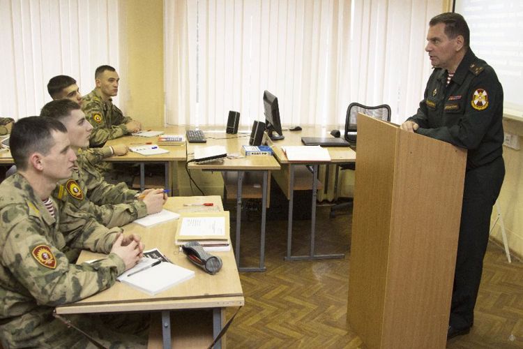 Рабочий визит в военный институт офицера Главного военно-политического управления Росгвардии