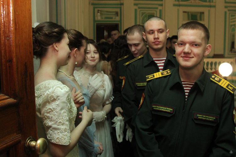 «Гвардейский бал» в Доме офицеров