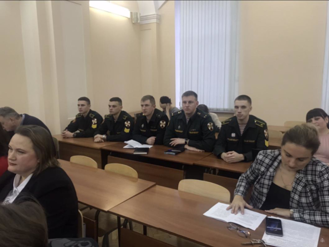 Гражданско-правовое образование и просвещение в России и мире: современные дискурсы и преломления