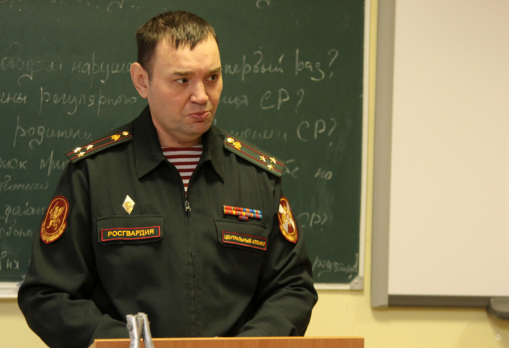 Агитационно-пропагандистская работа в военном институте