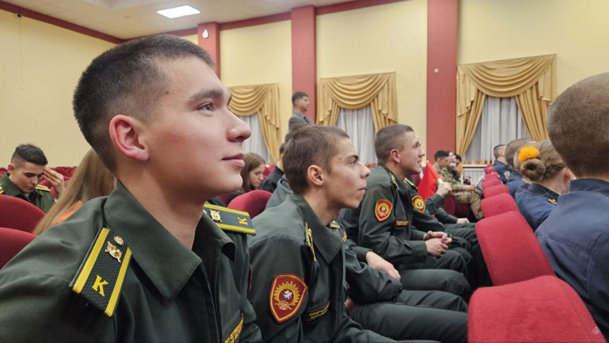 «Любовь к мудрости: от прошлого к настоящему»