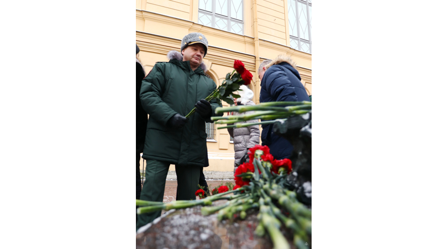 Акция памяти блокадных учителей