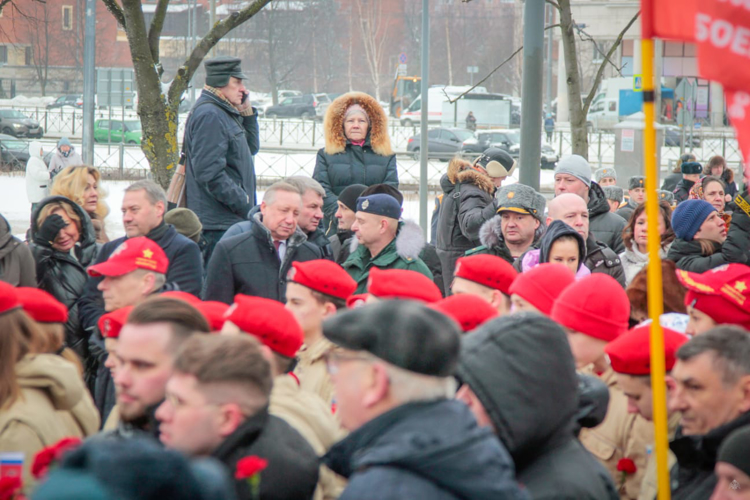 В День памяти о россиянах, исполнявших служебный долг за пределами Отечества военный институт принял участие в торжественно-траурном мероприятии