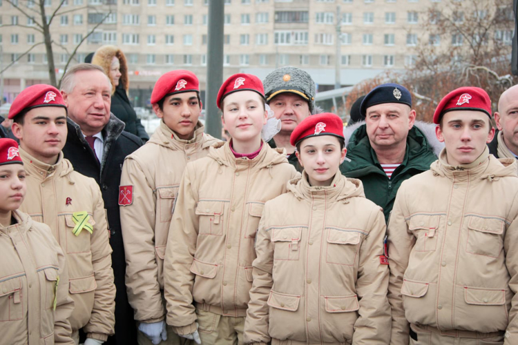 В День памяти о россиянах, исполнявших служебный долг за пределами Отечества военный институт принял участие в торжественно-траурном мероприятии