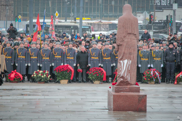 В День памяти о россиянах, исполнявших служебный долг за пределами Отечества военный институт принял участие в торжественно-траурном мероприятии