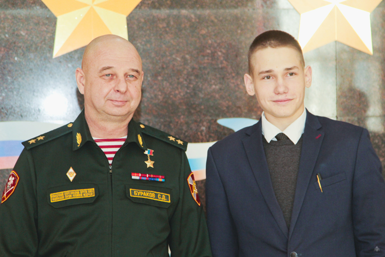 Ко Дню защитника Отечества Росгвардия исполнила мечту новгородского школьника
