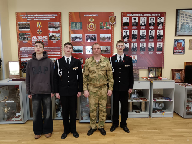 В военном институте продолжается проведение акции "Дни Росгвардии" 
