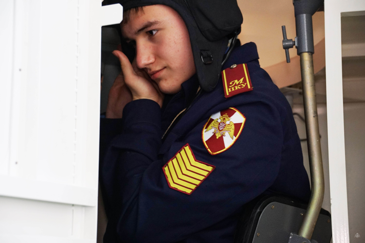 Кадеты - шолоховцы посетили военный институт