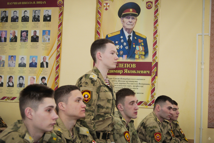«Знание истории своей страны - фундамент патриотизма военнослужащего Росгвардии» в военном институте прошёл круглый стол на актуальную тему