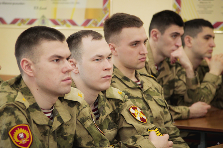 «Знание истории своей страны - фундамент патриотизма военнослужащего Росгвардии» в военном институте прошёл круглый стол на актуальную тему