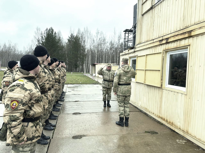 Курсанты выпускного курса факультетов (командного) и (военно-политической работы) приступили к сдаче итогового экзамена по огневой подготовке
