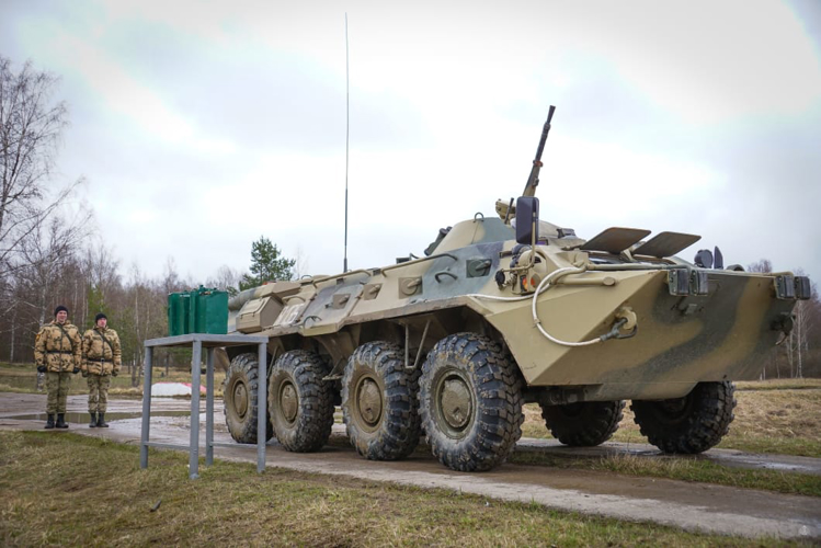 Курсанты выпускного курса факультетов (командного) и (военно-политической работы) приступили к сдаче итогового экзамена по огневой подготовке