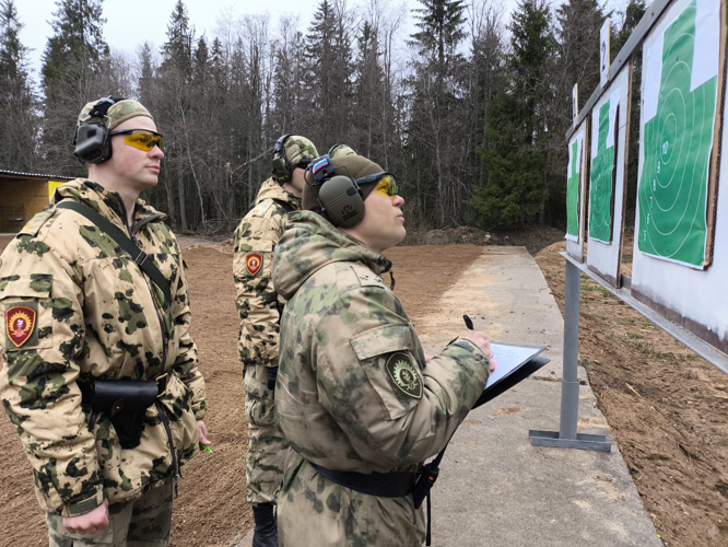 Курсанты выпускного курса факультетов (командного) и (военно-политической работы) приступили к сдаче итогового экзамена по огневой подготовке