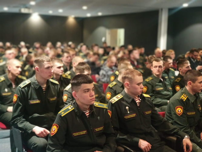 Научно-деловая программа «ЭКСПОТЕХНОСТРАЖ-2024»: всероссийский круглый стол «Как стать патриотом: вопросы и ответы»