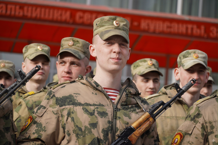 Курсанты военного института продолжают подготовку к Параду Победы
