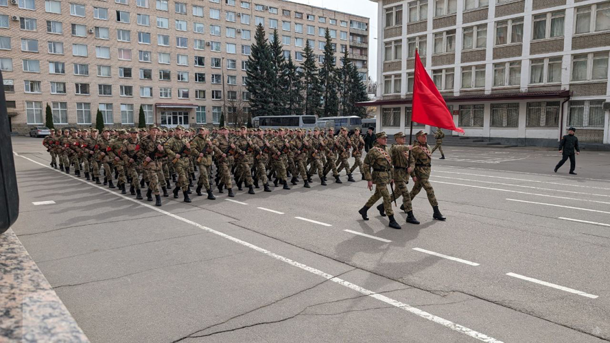 Курсанты военного института продолжают подготовку к Параду Победы