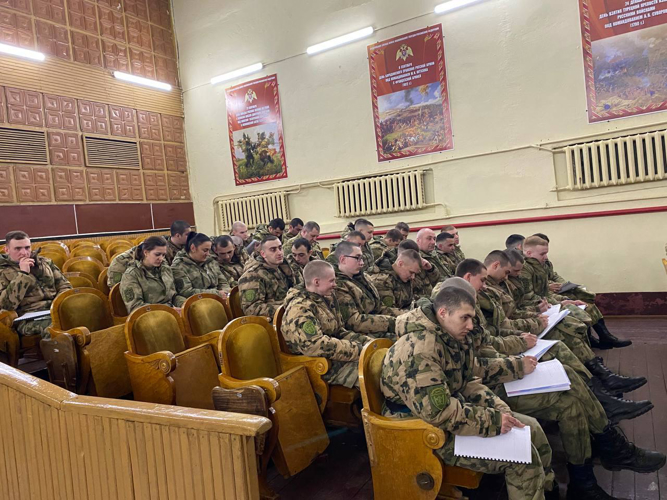 Кафедрой общей и прикладной психологии факультета (военно-политической работы) проведено занятие с военнослужащими воинской части по теме «Психологические основы взаимоотношений между военнослужащими»