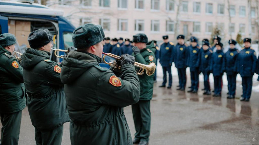 Военный институт принял активное участие в организации субботника на территории Госпиталя для ветеранов войн