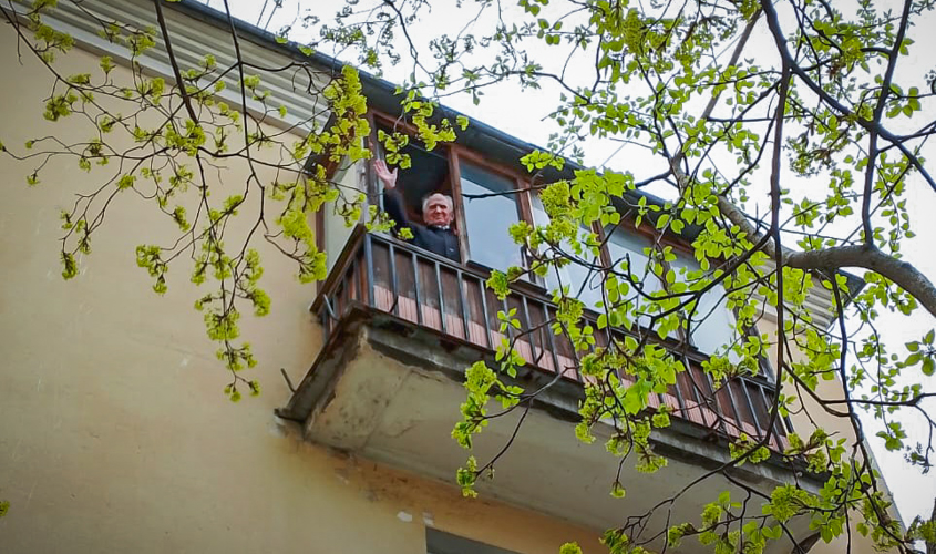 Военный институт совместно с Северо-Западным округом Росгвардии поздравил Блажчука Евгения Ефимовича с приближающимся 9 мая - Днём Победы советского народа в Великой Отечественной войне 1941–1945 гг. 