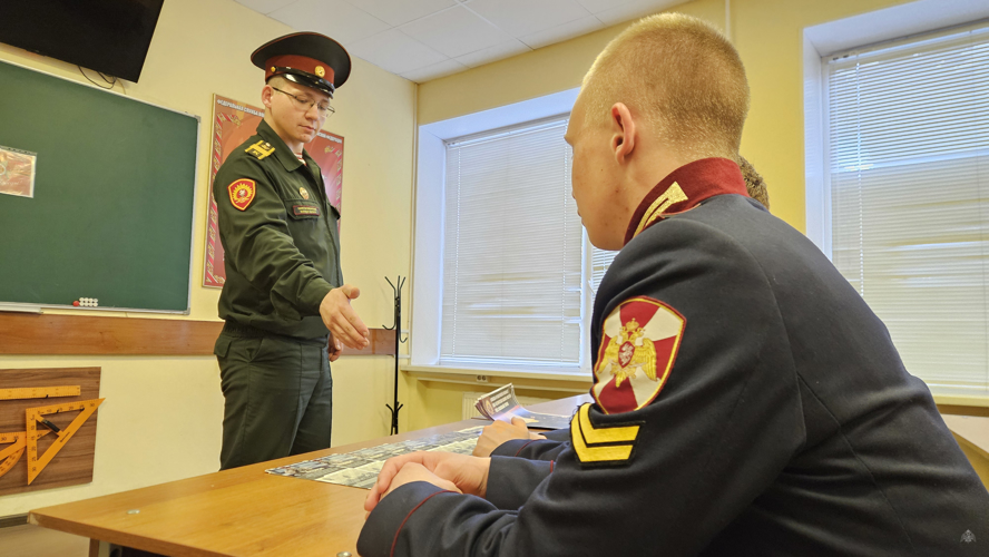 Кадеты пермяки в гостях у факультета (военно-политической работы)