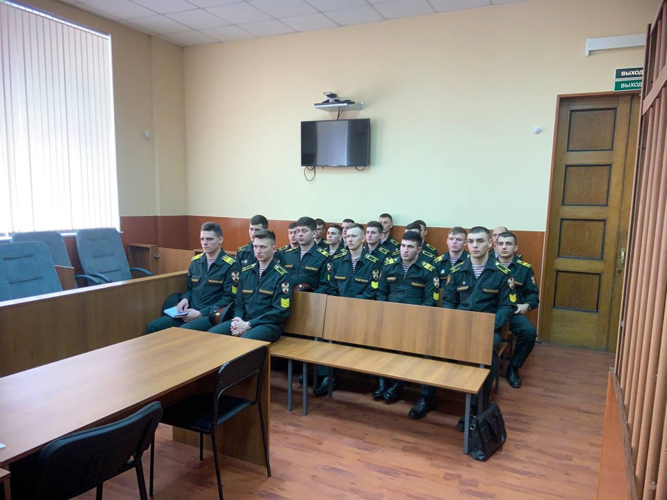 Участие  курсантов 5 курса факультета (командного), закрепленных за кафедрой уголовного процесса и криминалистики, в рамках преддипломной практики в судебном заседании по уголовному делу