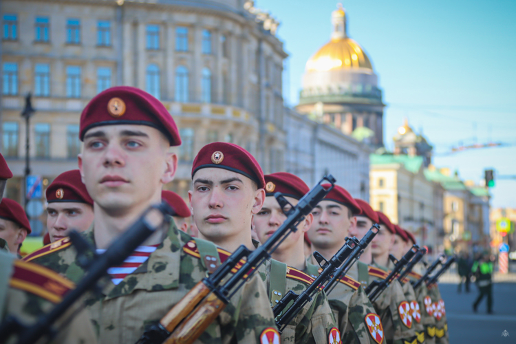 Военный институт принял участие в Параде Победы на Дворцовой площади