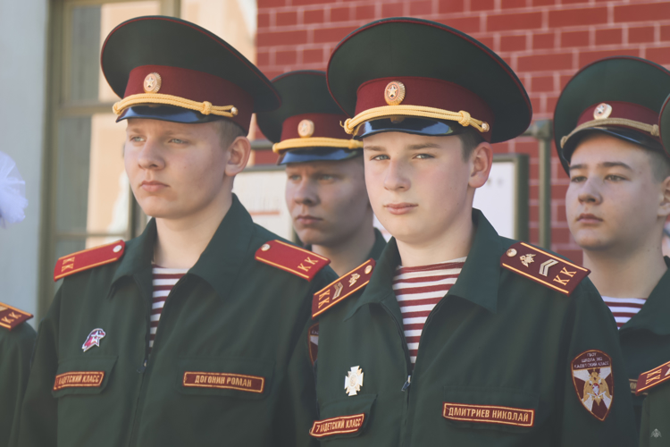 «ВИВАТ, КАДЕТ!» На площади у Нарышкина бастиона Петропавловской крепости подвели итоги регионального смотр-конкурса