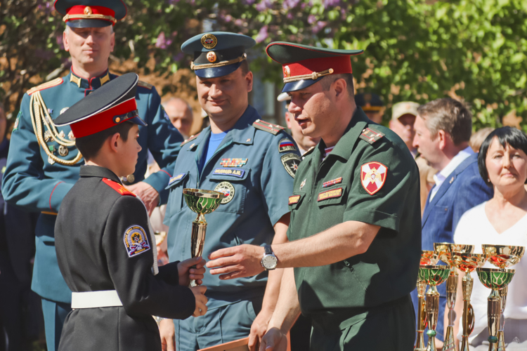 «ВИВАТ, КАДЕТ!» На площади у Нарышкина бастиона Петропавловской крепости подвели итоги регионального смотр-конкурса