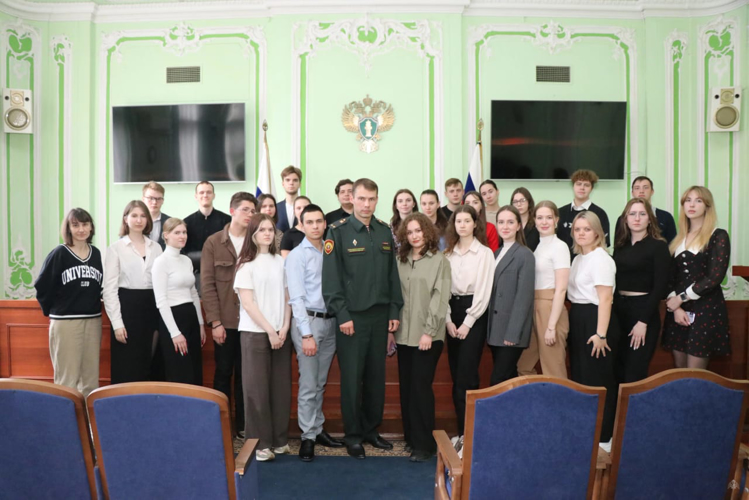 Санкт-Петербургский юридический институт (филиал) Университета прокуратуры Российской Федерации пригласил старшего научного сотрудника, психолога и полиграфолога нашего института подполковника Чекунова Антона Александровича выступить  перед студентами по теме:  «Полиграф как средство установления истинности по делу»