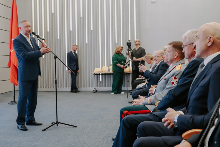 Начальник военного института принял участие в церемонии награждения губернатором Санкт-Петербурга Александром Бегловым